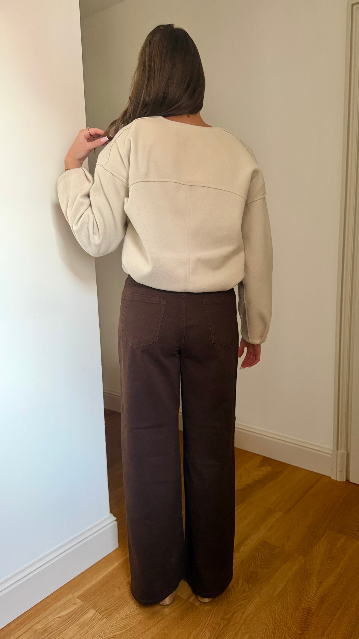 JEAN WIDE LEG CLOUTÉ MARRON - JULIA