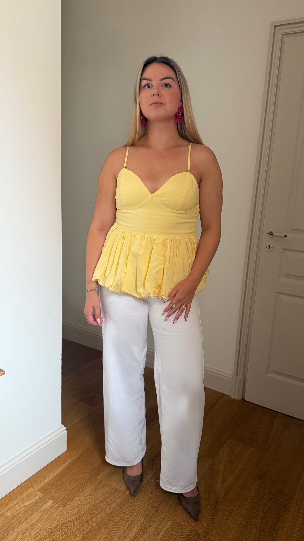 TOP PÉPLUM JAUNE - ANGÈLE