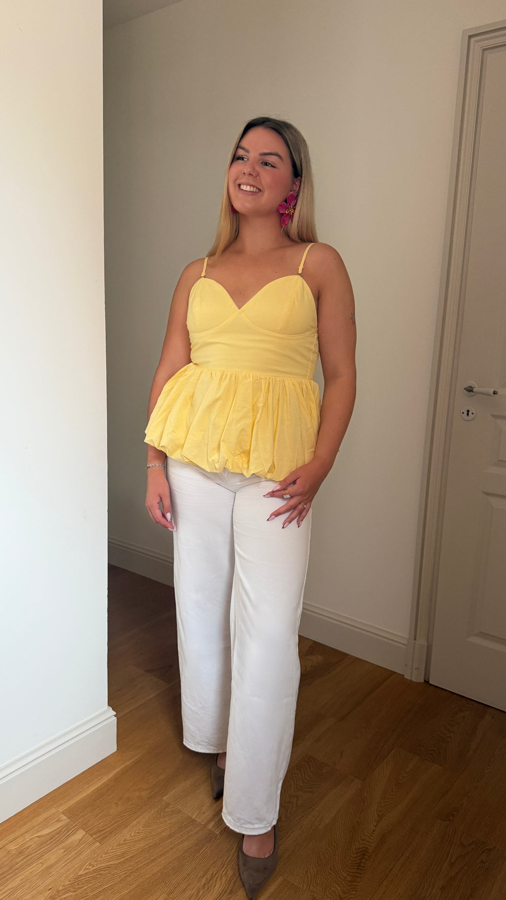 TOP PÉPLUM JAUNE - ANGÈLE