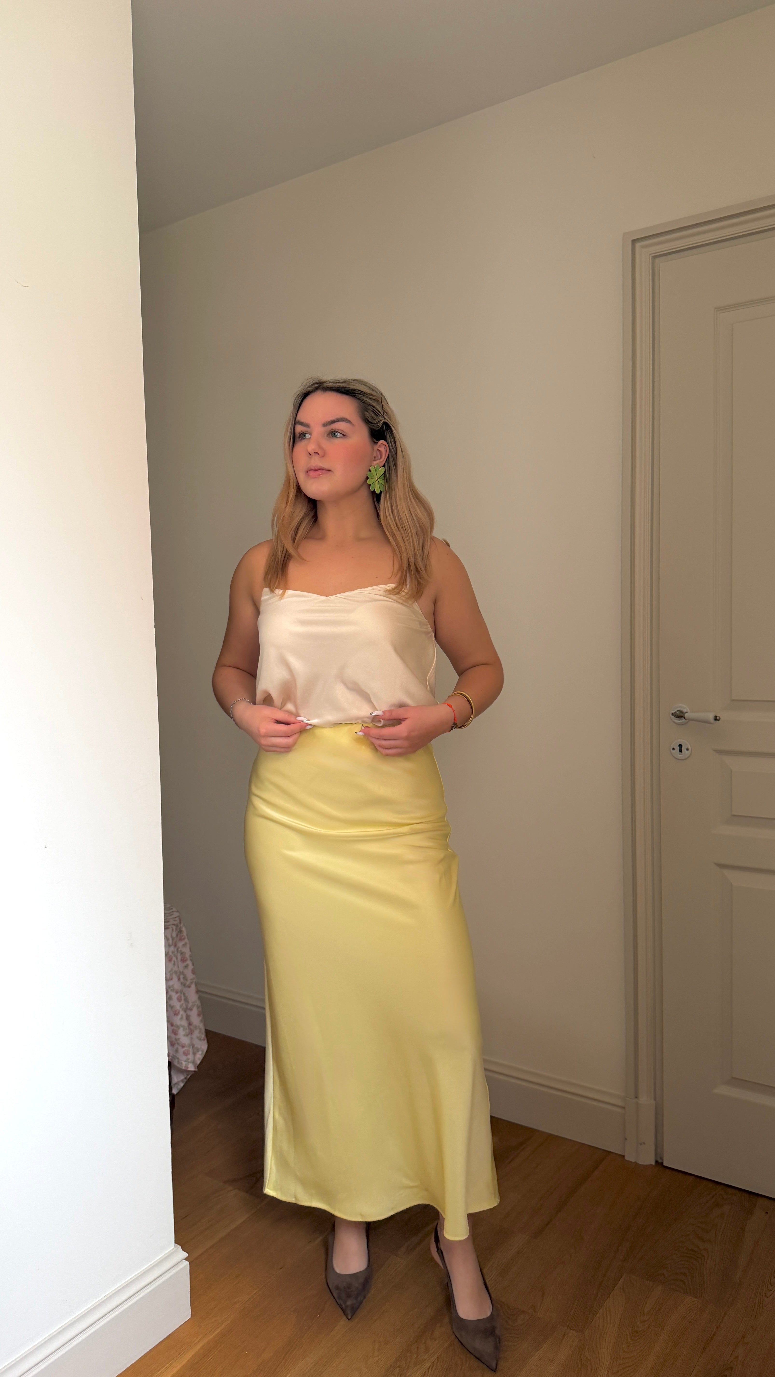 JUPE SATINÉE JAUNE- LUNA