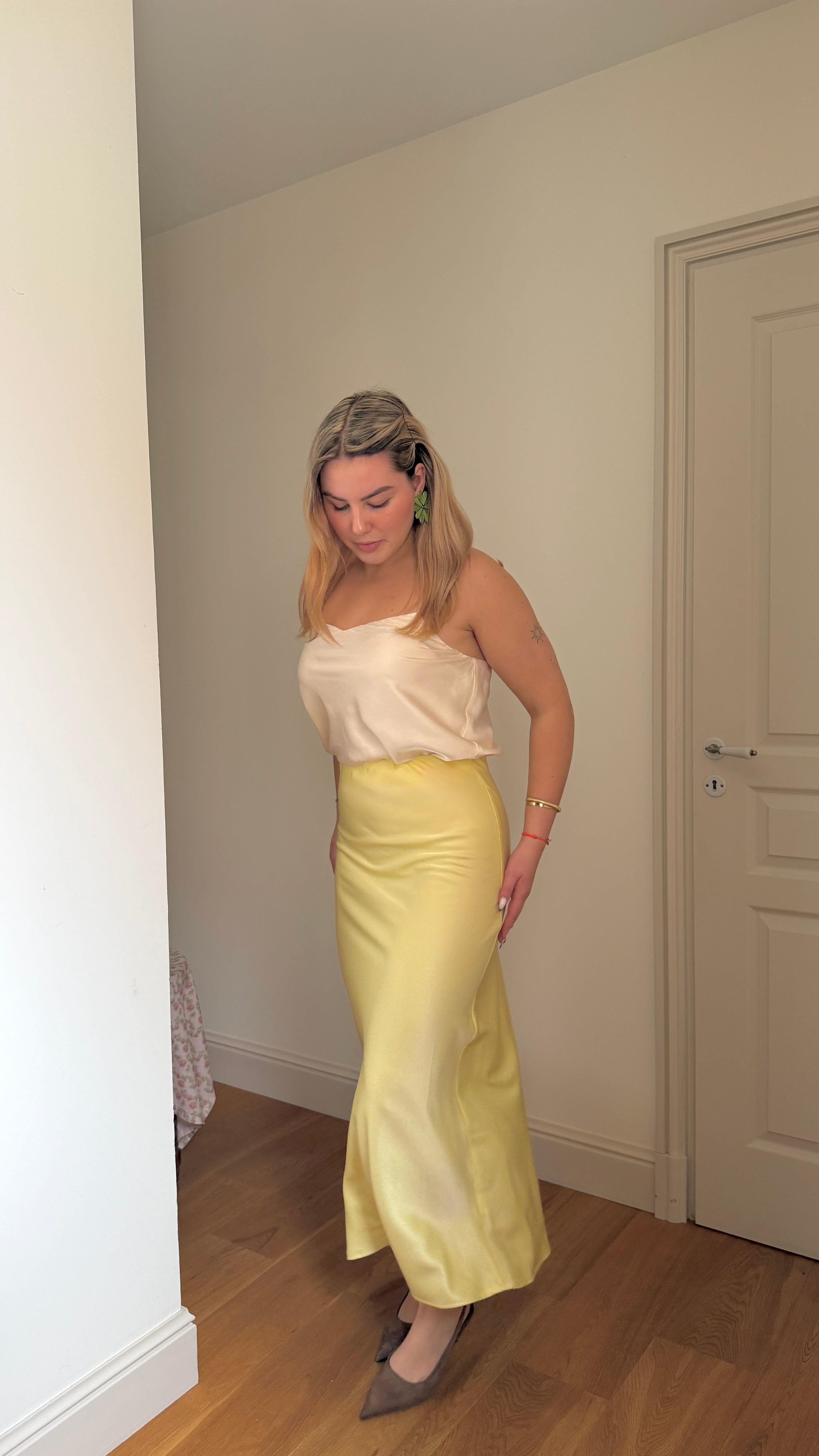 JUPE SATINÉE JAUNE- LUNA